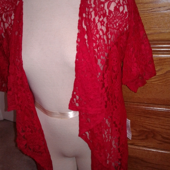 Red Lularoe Lace Monroe Top blouse shirt cover up - Picture 3 of 8